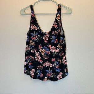 American Eagle Floral Tank Top Size Medium